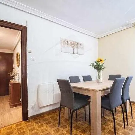 El Llar Del Gueelu Appartement Gijón